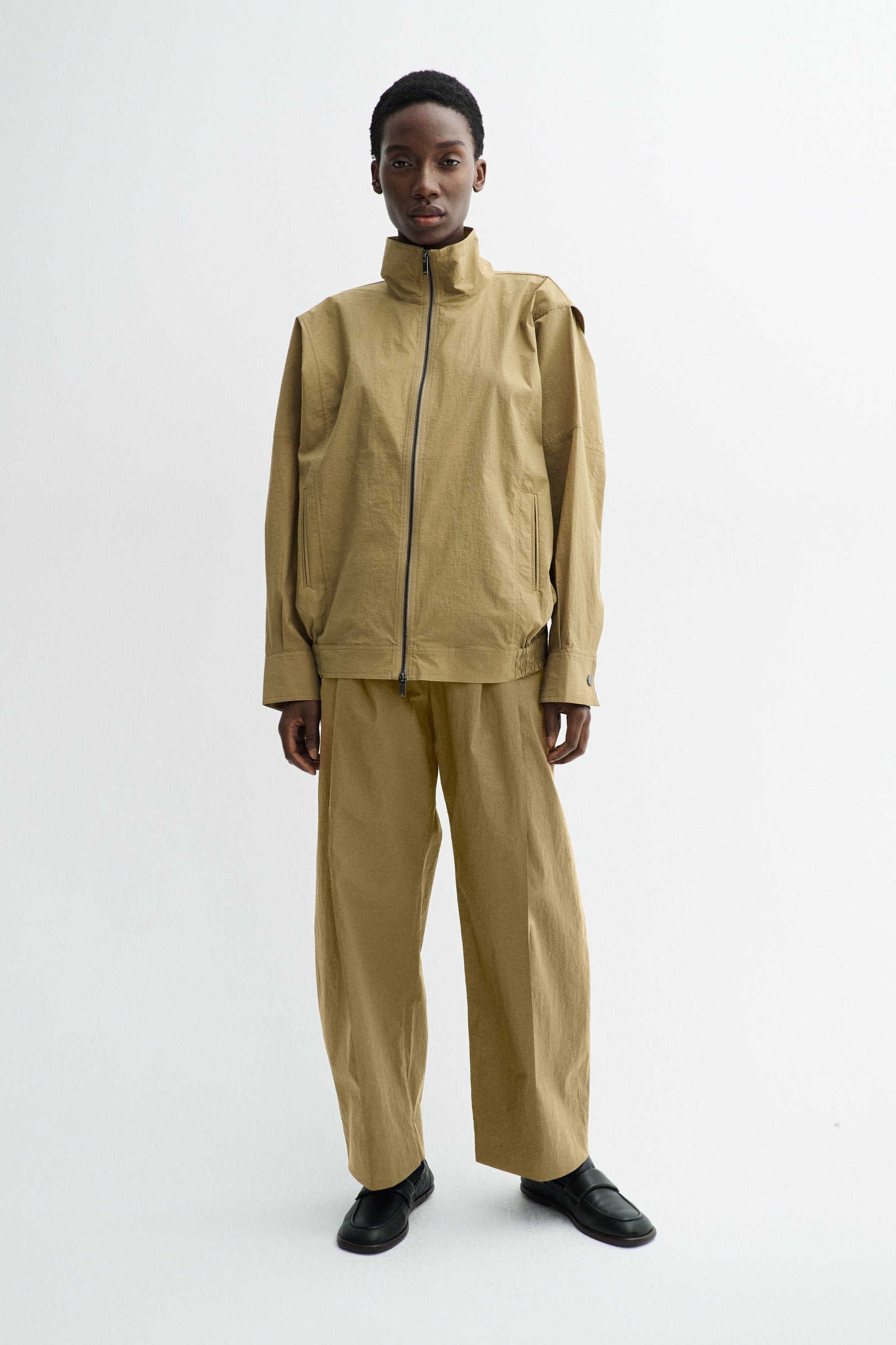 MKDT Studio JOACHIM CRISP TECH Jackets OCRE