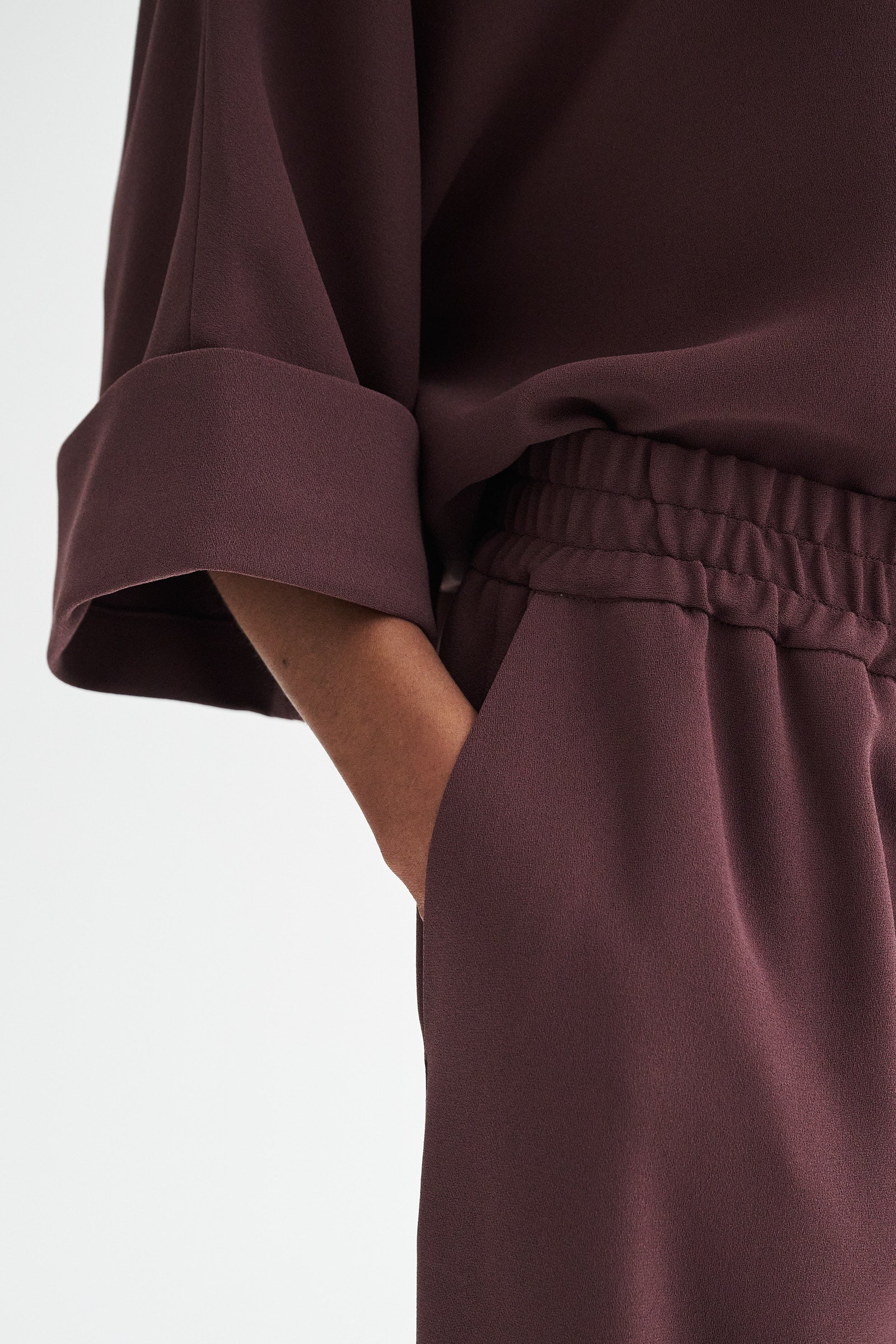 MKDT Studio BAILEE CREPE GEORGETTE Blouses BURGUNDY
