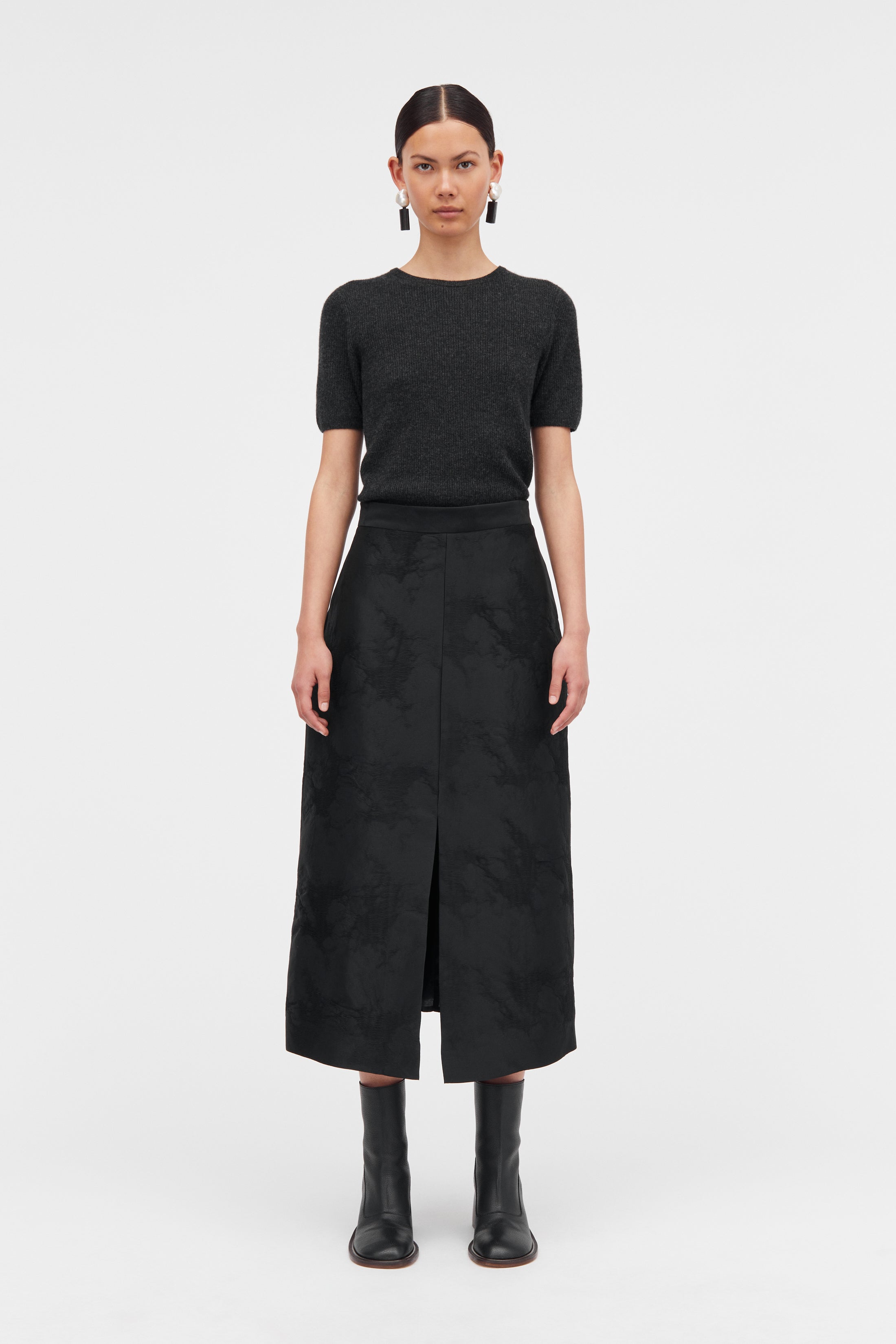 Mark Kenly Domino Tan Kamala Cashmere T-Shirts CHARCOAL