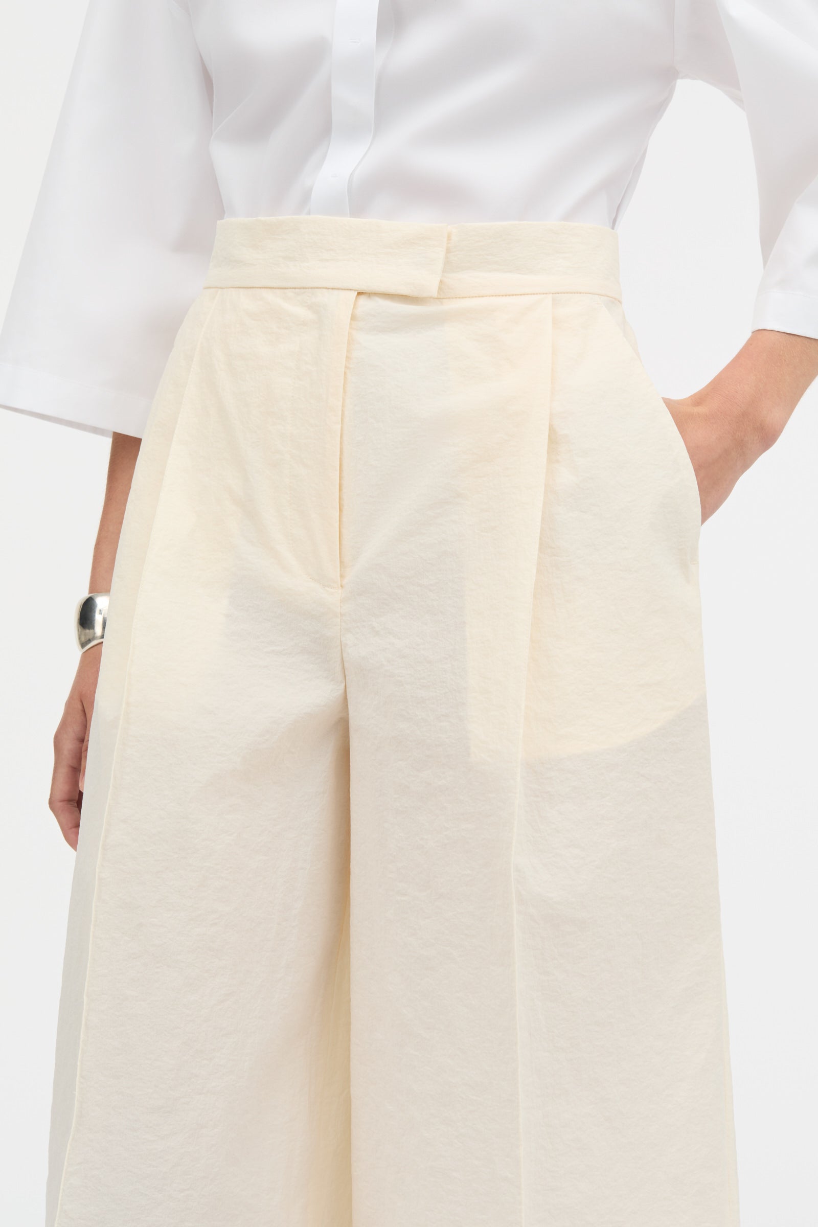 MKDT Studio PETRITA CRISP TECH Pants ECRU